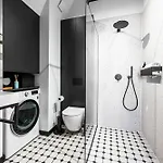 Teatro Old Town - Billberry Apartmán *
